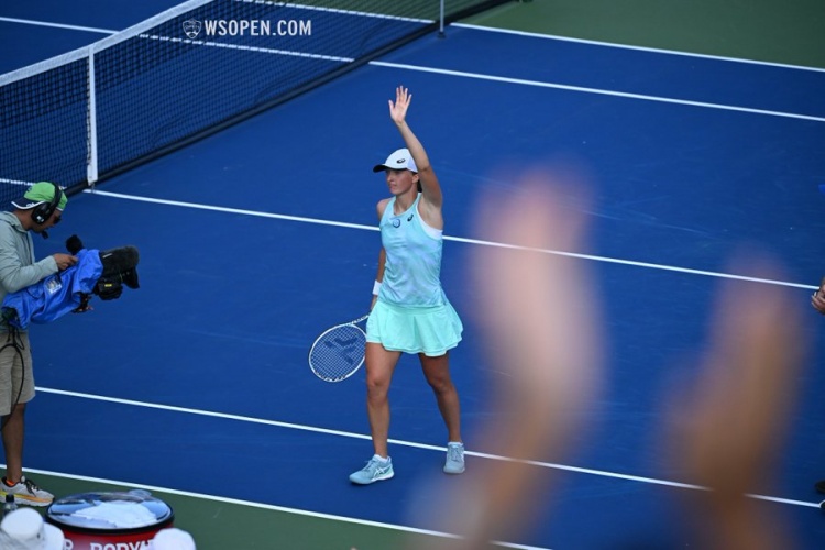 随着时间的 随着时间的