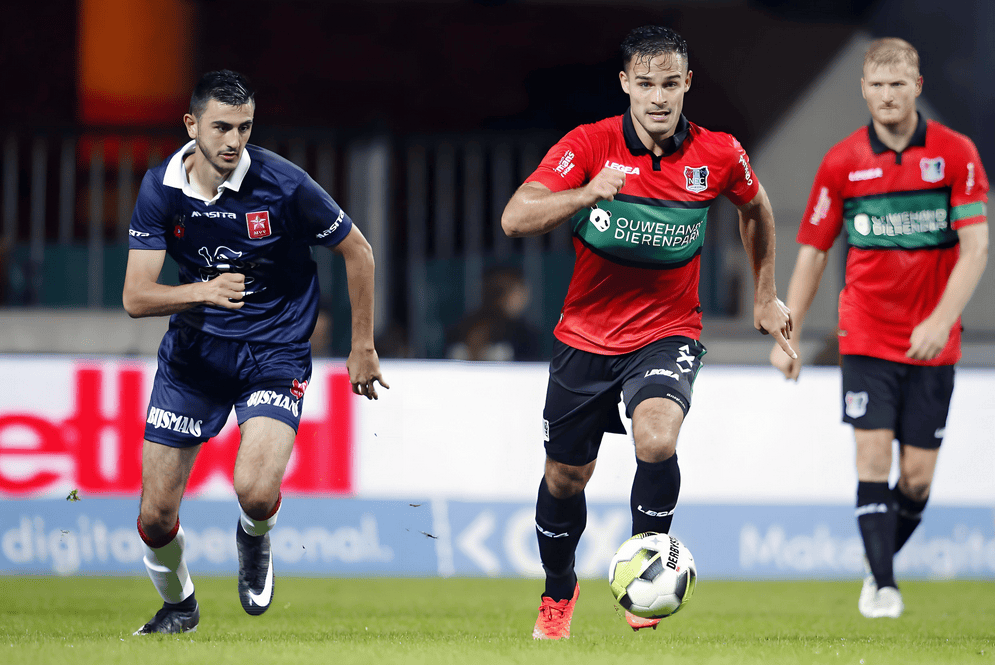 与阿尔瓦雷 与阿尔瓦雷